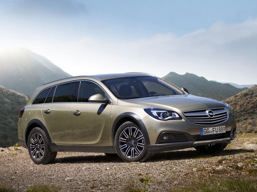  Opel Insignia Country Tourer 2013 года  (фото 15 из 26)